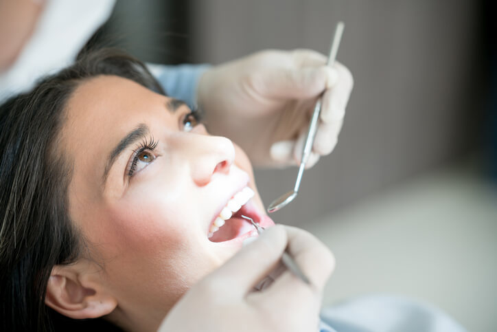 https://www.smilecharlotte.com/wp-content/uploads/2023/01/teeth-checkup.jpg